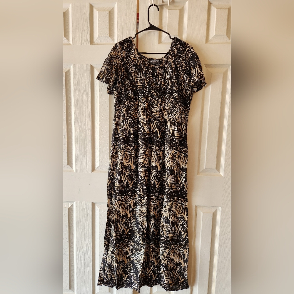 Black and Tan Casual Flutter Sleeve Maxi Sundress